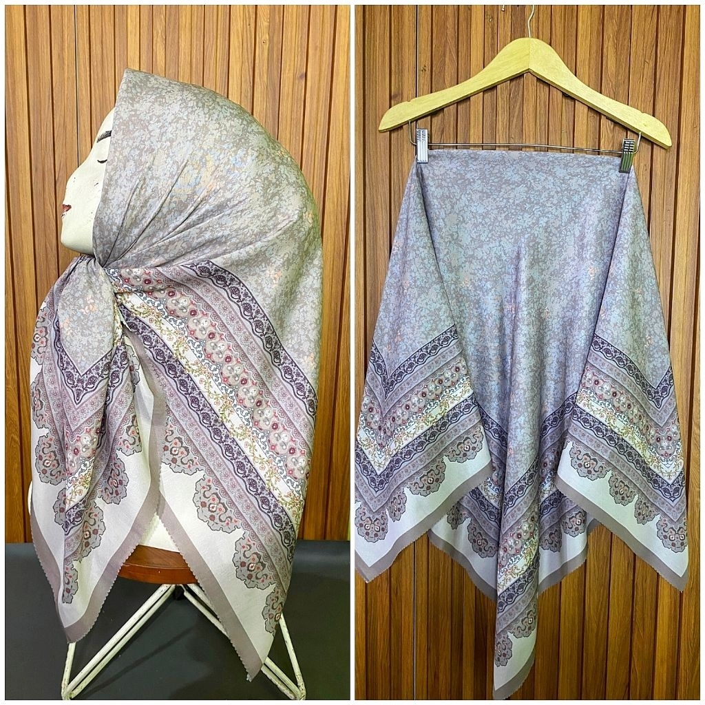 HIJAB SEGI EMPAT VOAL MOTIF BUNGA HUMAIRA ABU