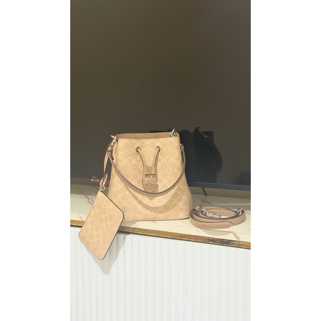 PRELOVED TAS COACH ORIGINAL