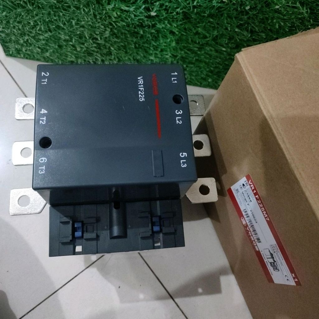 Kontaktor Contactor VORGE VR1F225 M7 VR1F225M7 setara LC1F225 LC1F225M7 garansi 1 tahun