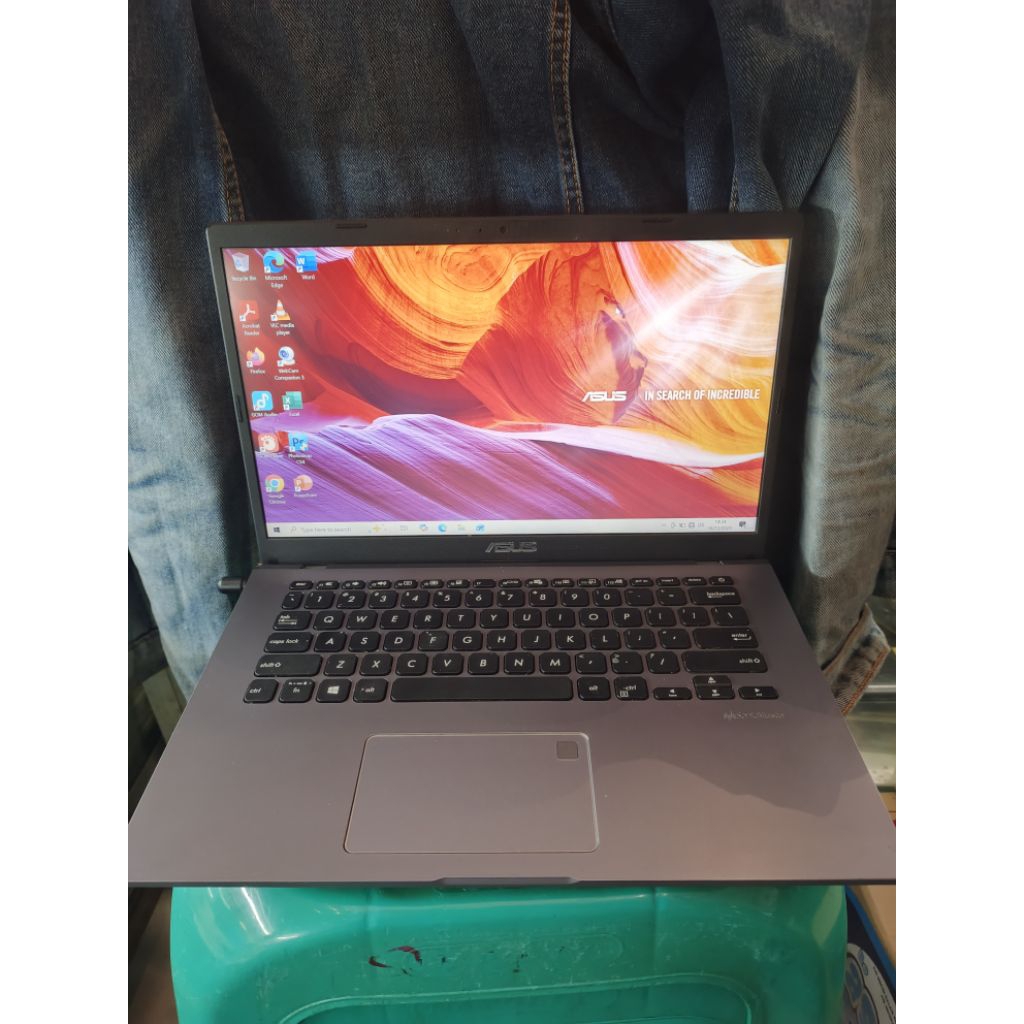 ASUS VIVOBOOK M409D AMD RYZEN 3