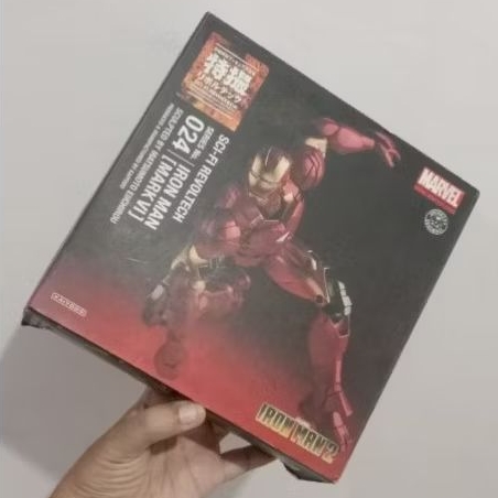 Revoltech Iron Man 2 Mark 6