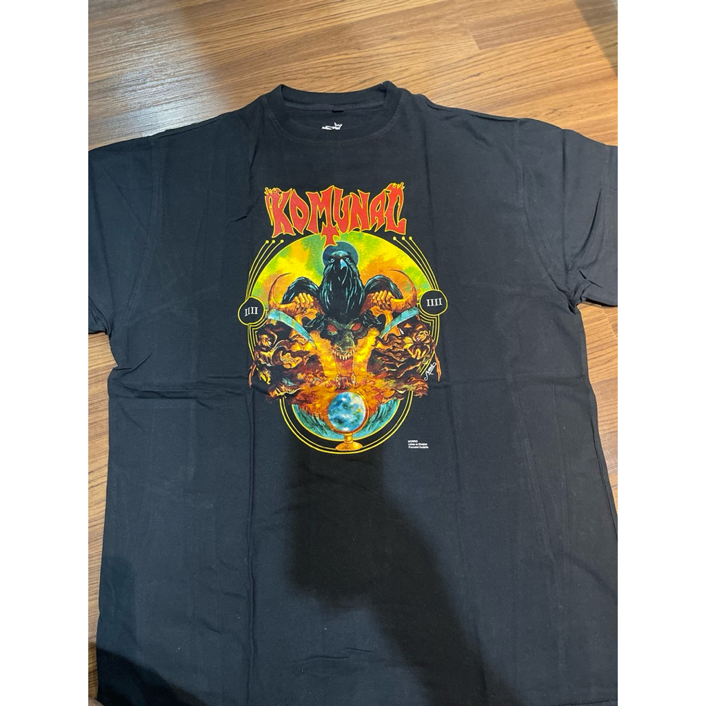 Kaos Komunal “hitam semesta”