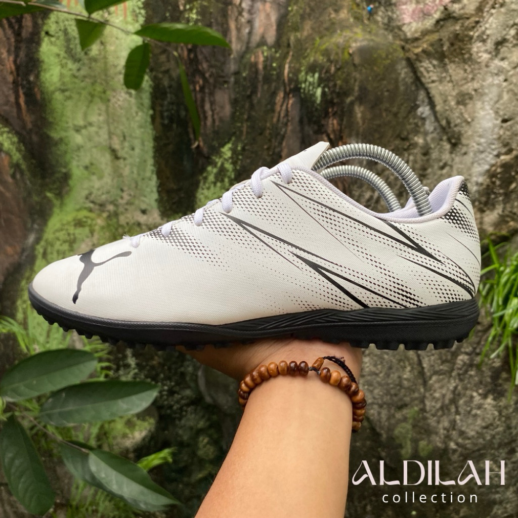 Puma Sepatu Bola / Mini Soccer TT 'Foundation Studs' Size 41 (26.5cm)