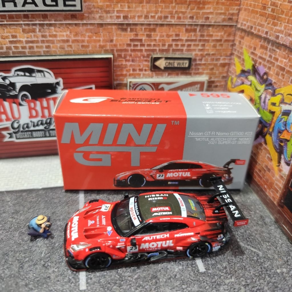 MiniGT Nissan GTR Nismo GT500 GT3  Motul Calsonic
