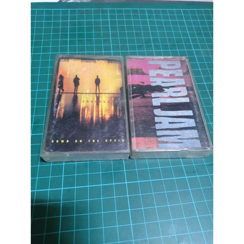 Kaset Pita Pearl Jam dan SoundGarden borong grunge