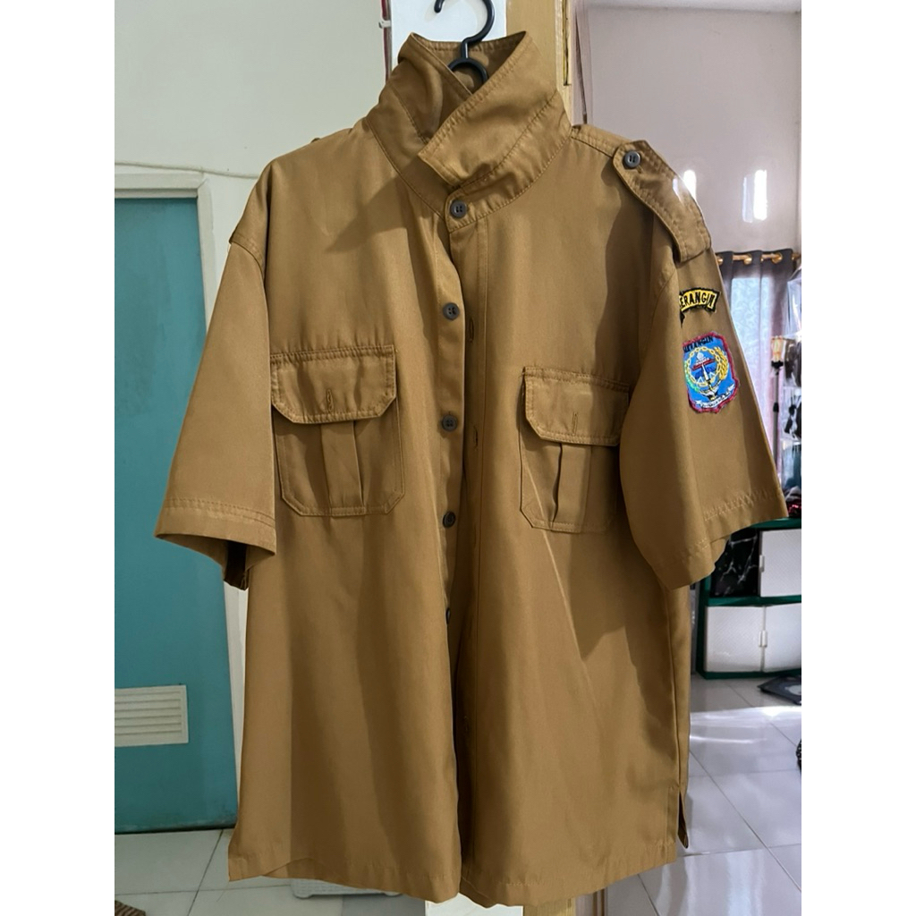 BAJU PEMDA KHAKI PRIA (BEKAS)
