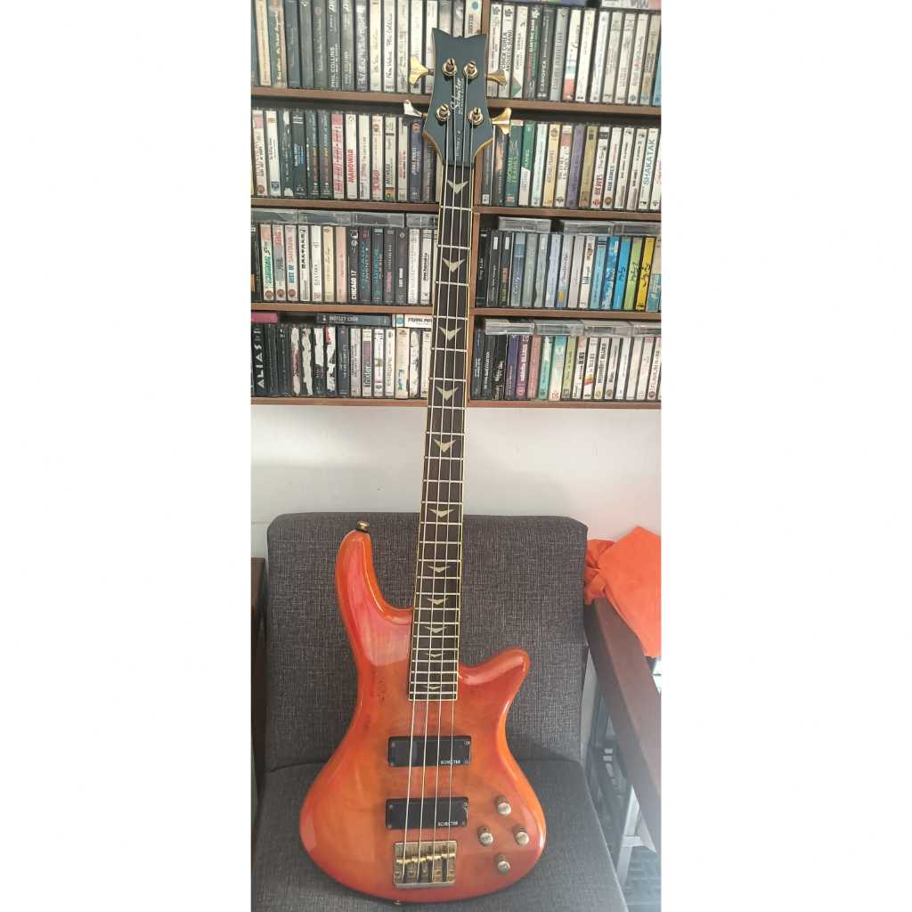Bass Schecter Extreme 4 Gold