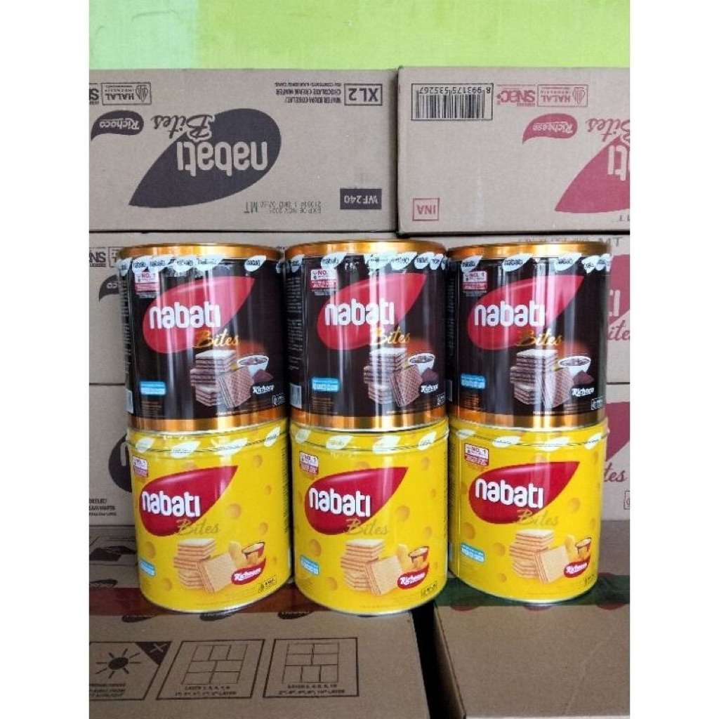 Nabati Wafer Kaleng Rasa Coklat dan Keju 240g