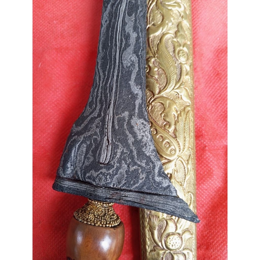 Keris Brojol sepuh Pamor Lintang Kemukus sepuh