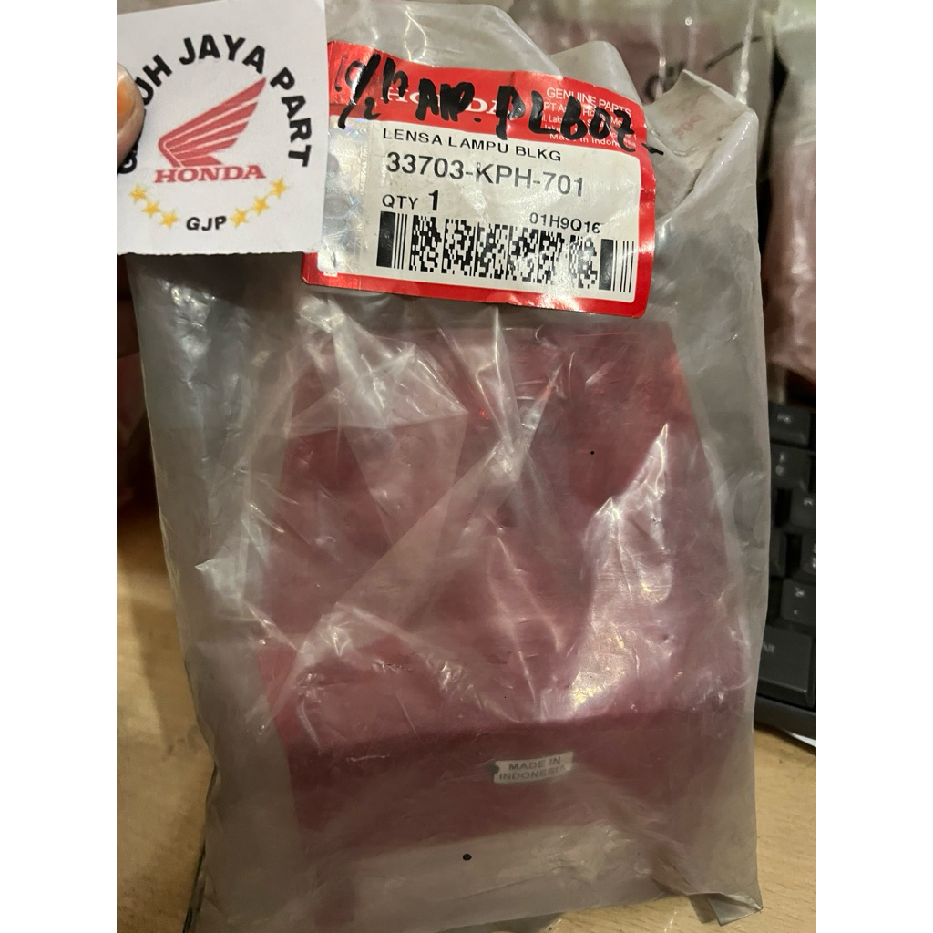 MIKA STOP LAMPU BELAKANG SUPRA X 125 BATMAN 33703-KPH-701