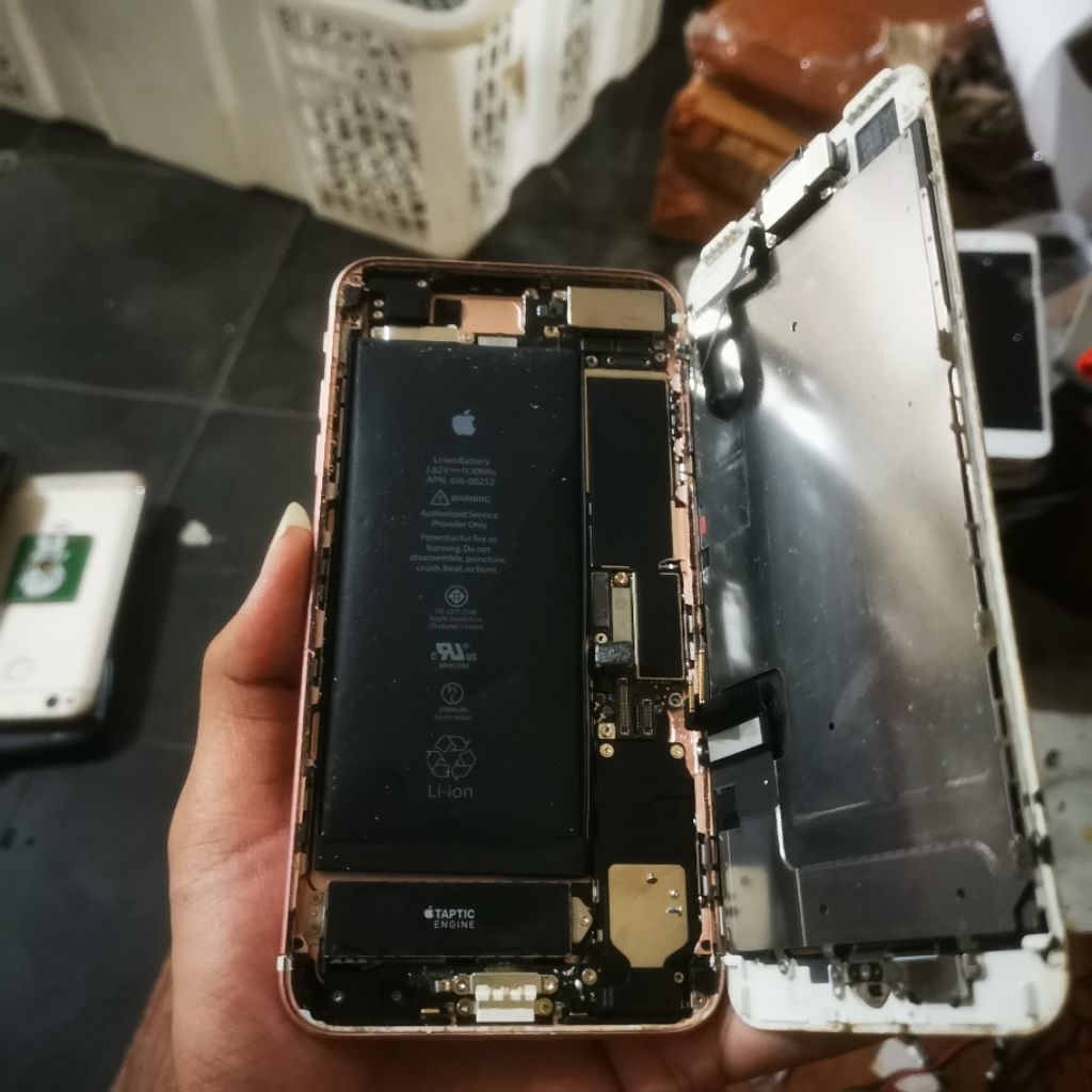 mesin iphone 7 plus hidup passcode