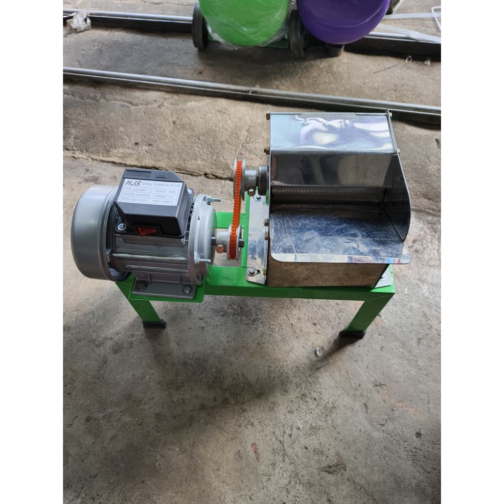 Mesin penggiling kelapa dinamo HJS 200W