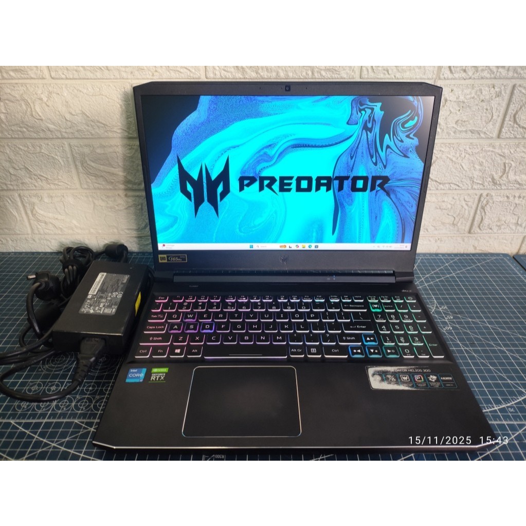Acer Predator Helios 300 PH315-54 Intel Gen 11 Core i7-11800H RTX 3070 16GB SSD 512GB 15,6"QHD 165Hz