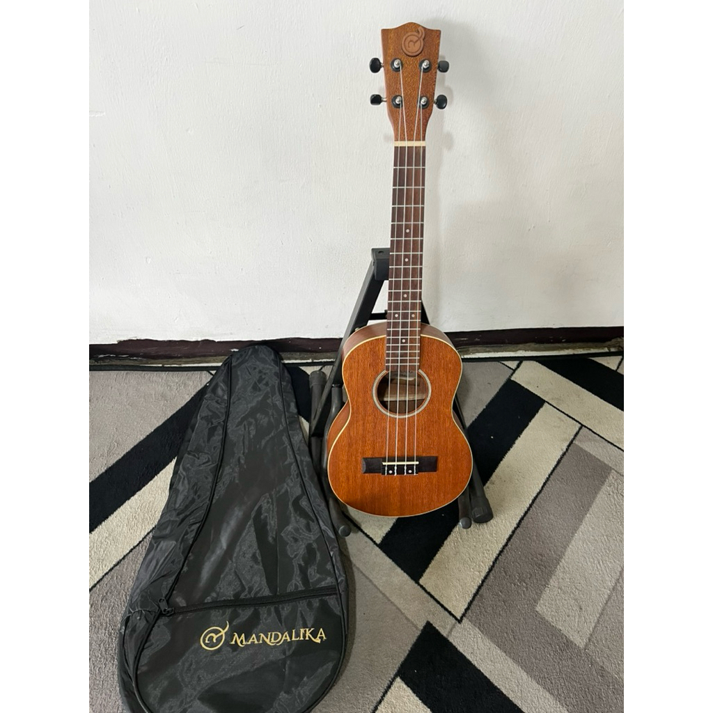 gitar ukulele mandalika original