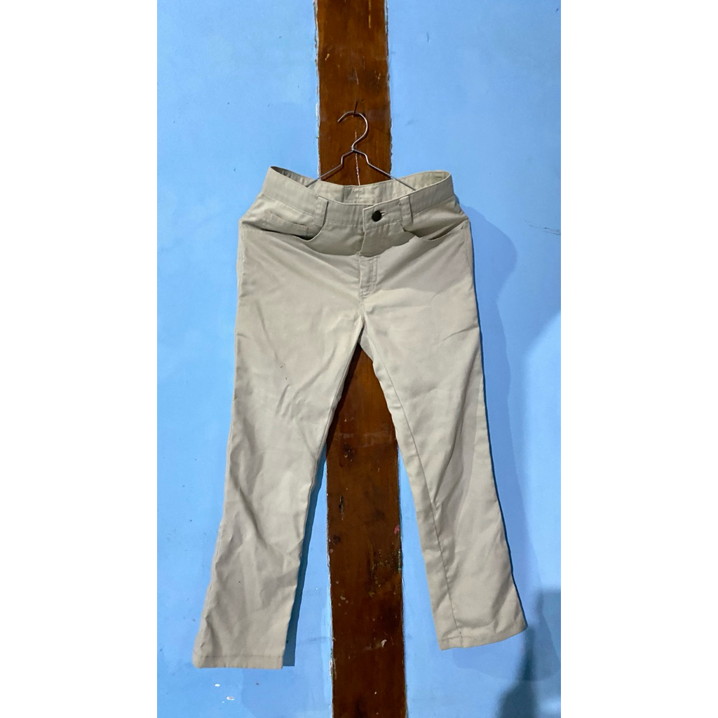 (PRELOVED) CELANA KAIN PANJANG IVORY