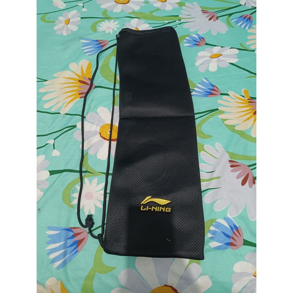 tas serut raket badminton Lining (beli 3 gratis 1)