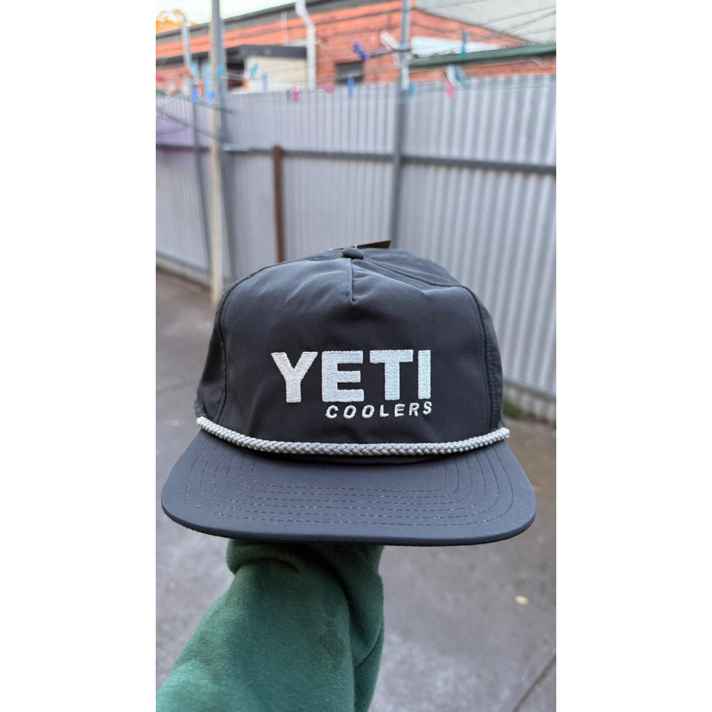 YETI COOLERS MID PRO FOAM FLAT BRIM HAT BNWT