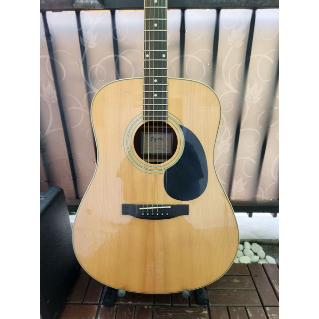 Gitar akustik segovia bekas