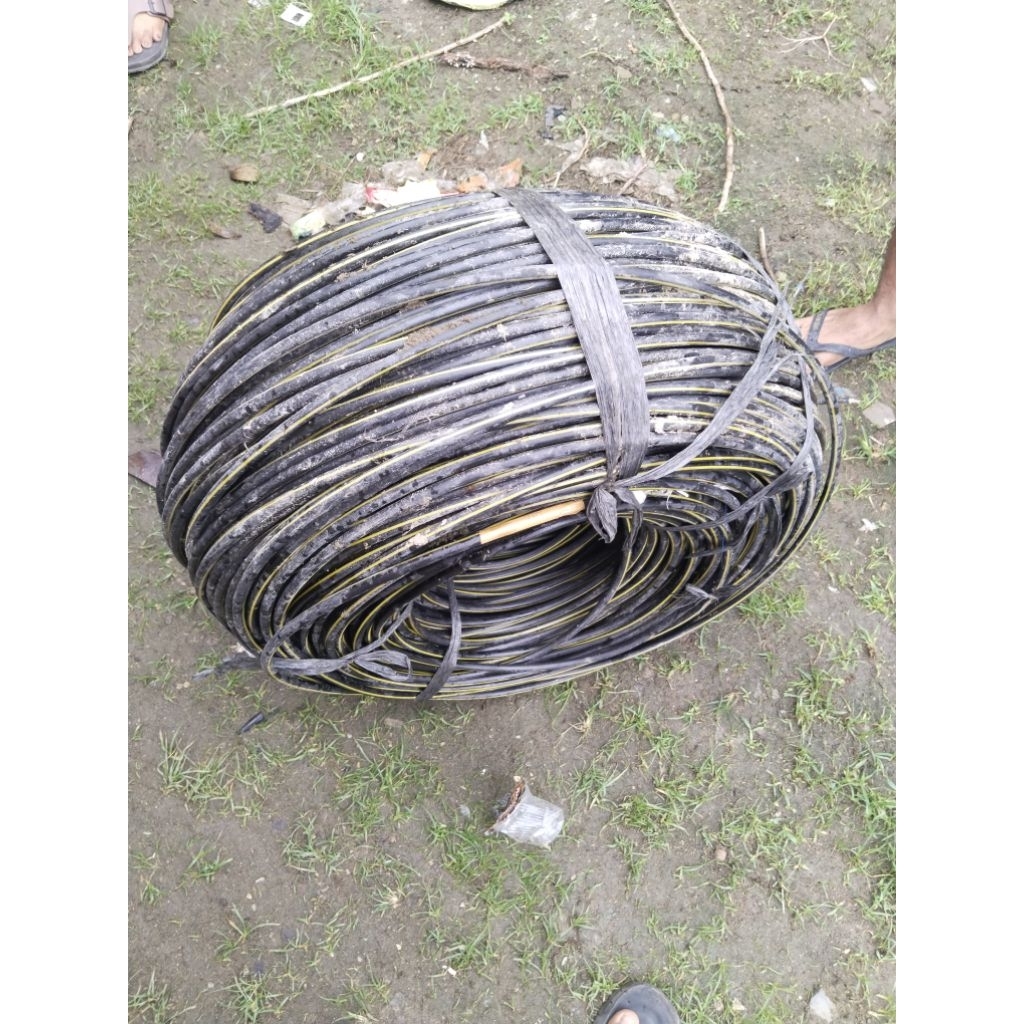 KABEL OPTIK 6 CORE POTONGAN /1050/ 796/700/696 METER MEREK MACAM2 SESUAI FOTO BARANG