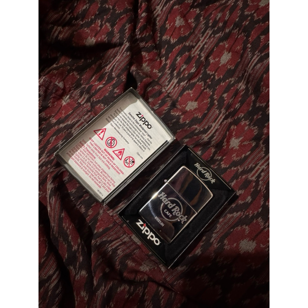 zippo Hard Rock Cafe HRC BERLIN New Original Zippo