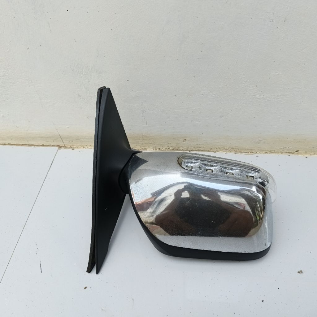 spion toyota avanza tahun 2007-2012 sebelah kiri original kaca spion spion