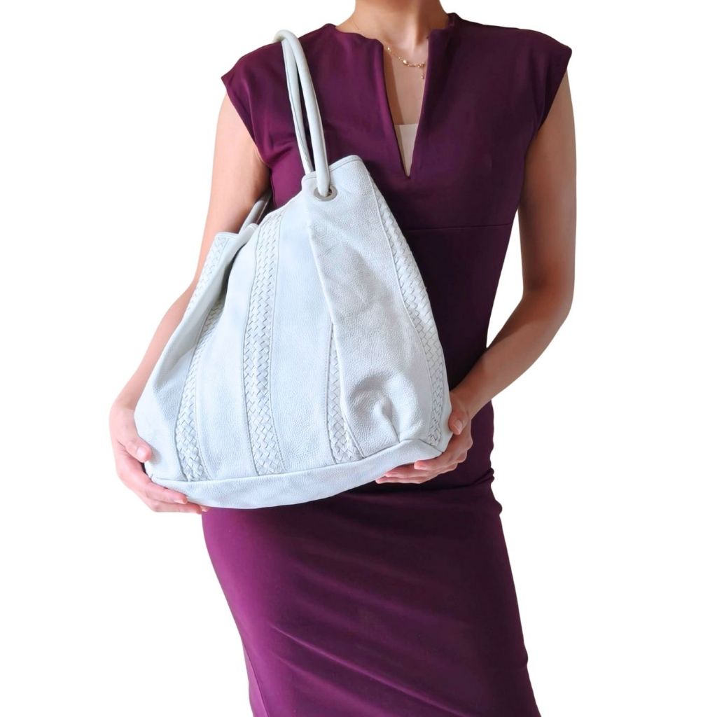 Ssamzie Leather Hobo Bag in White