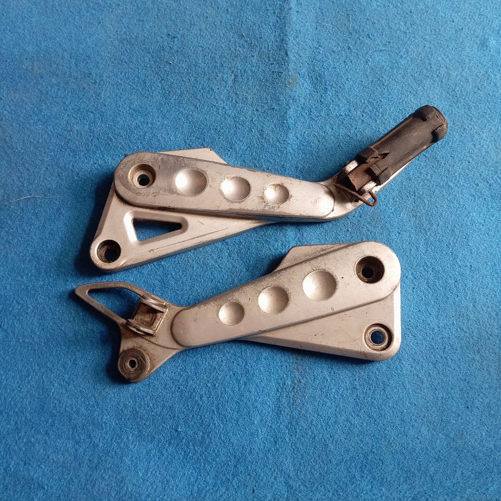 fostep belakang Kawasaki Blitz original second