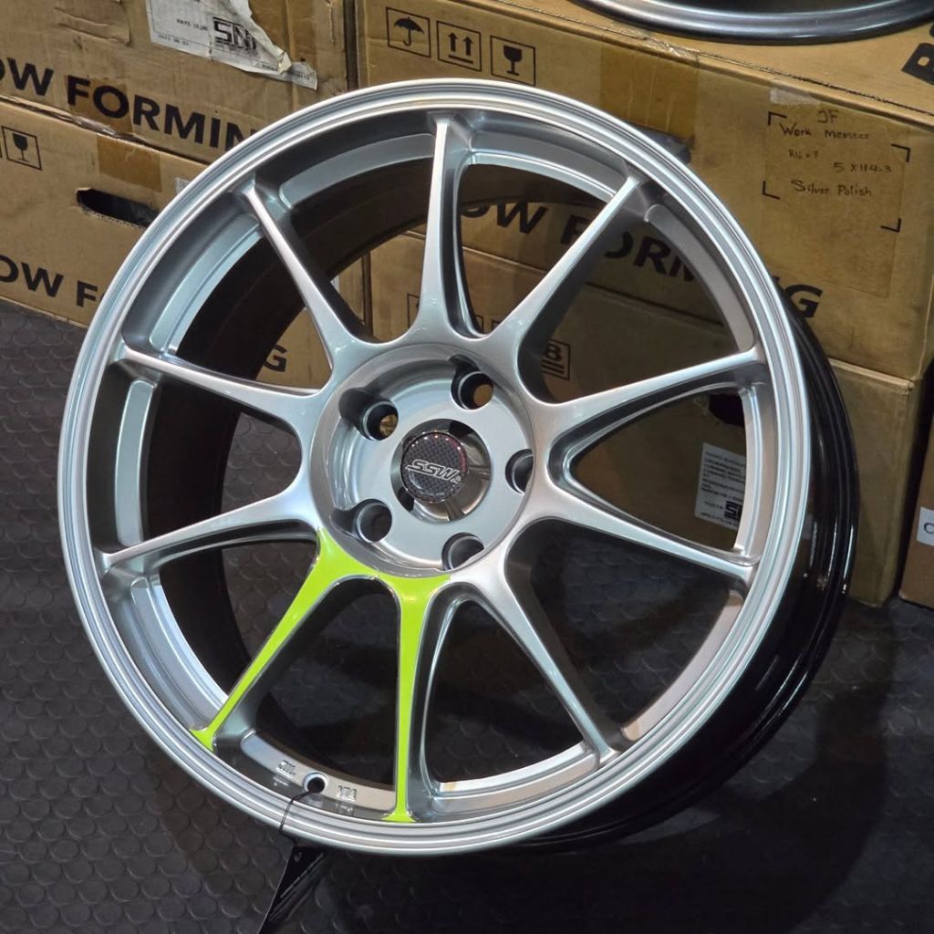 velg mobil r18 tc105n ssw original Thailand lebar 8,5 velg mobil ring 18 pnp mobil Innova reborn ven