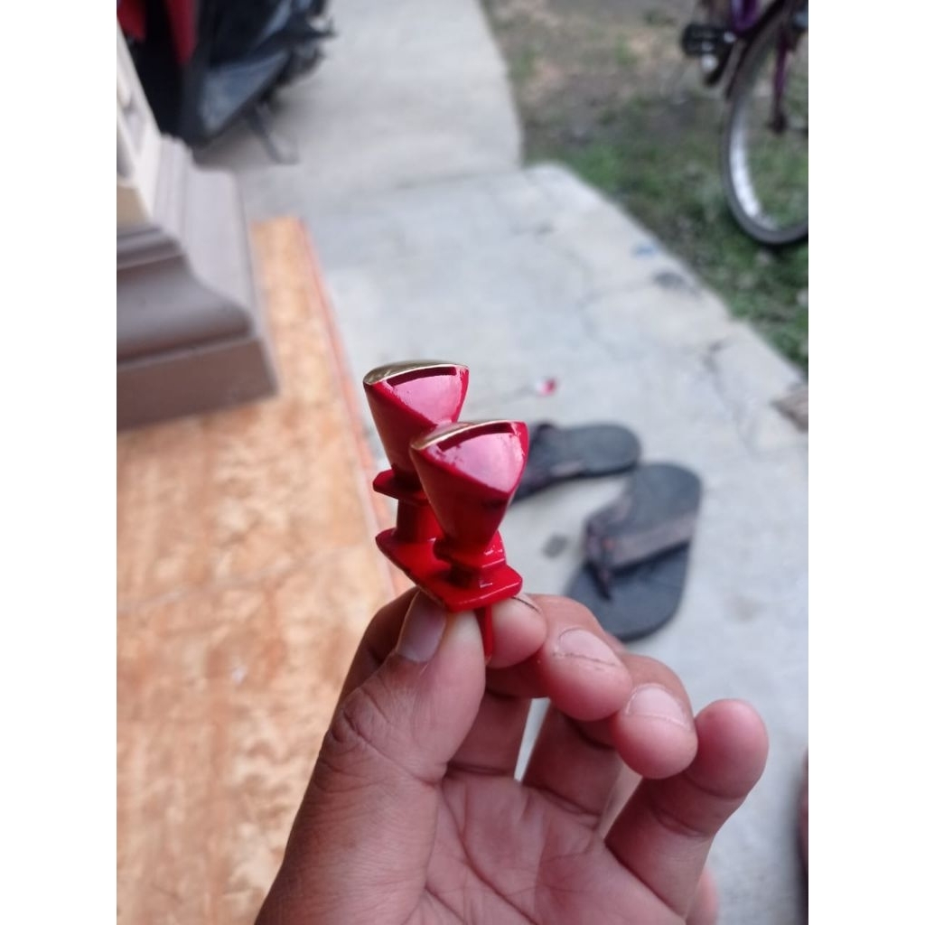 SAWANGAN MERPATI MODEL ANGKRING TUTUP KUNINGAN