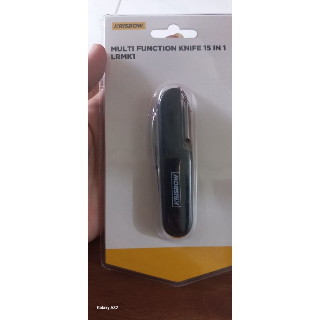 Pisau lipat krisbow 15 in 1.