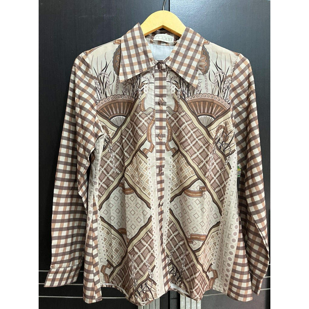 Atasan Buttonscarves, Studio tui, Wearing Klamby, Vivi zubedi, Heavenlights , Jennkaia , Ria Miranda