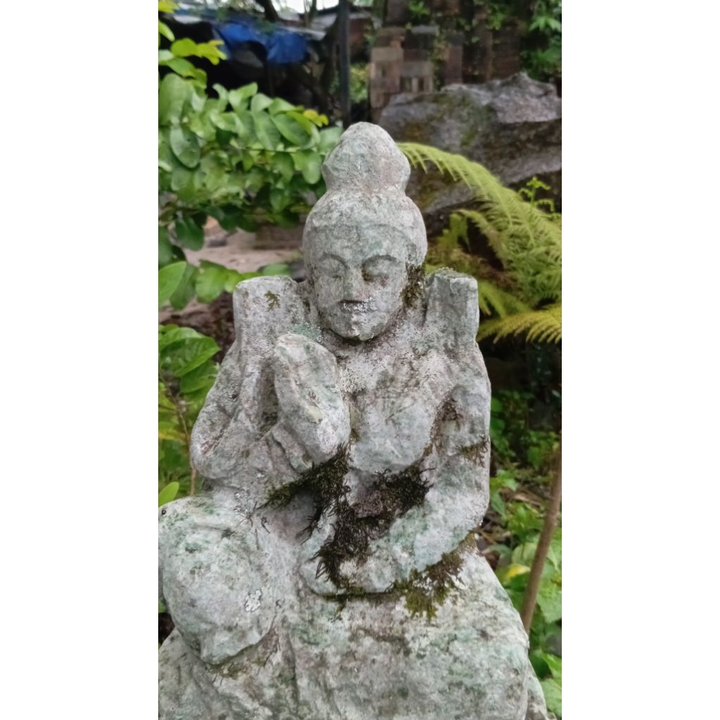 patung temuan budha giok asli
