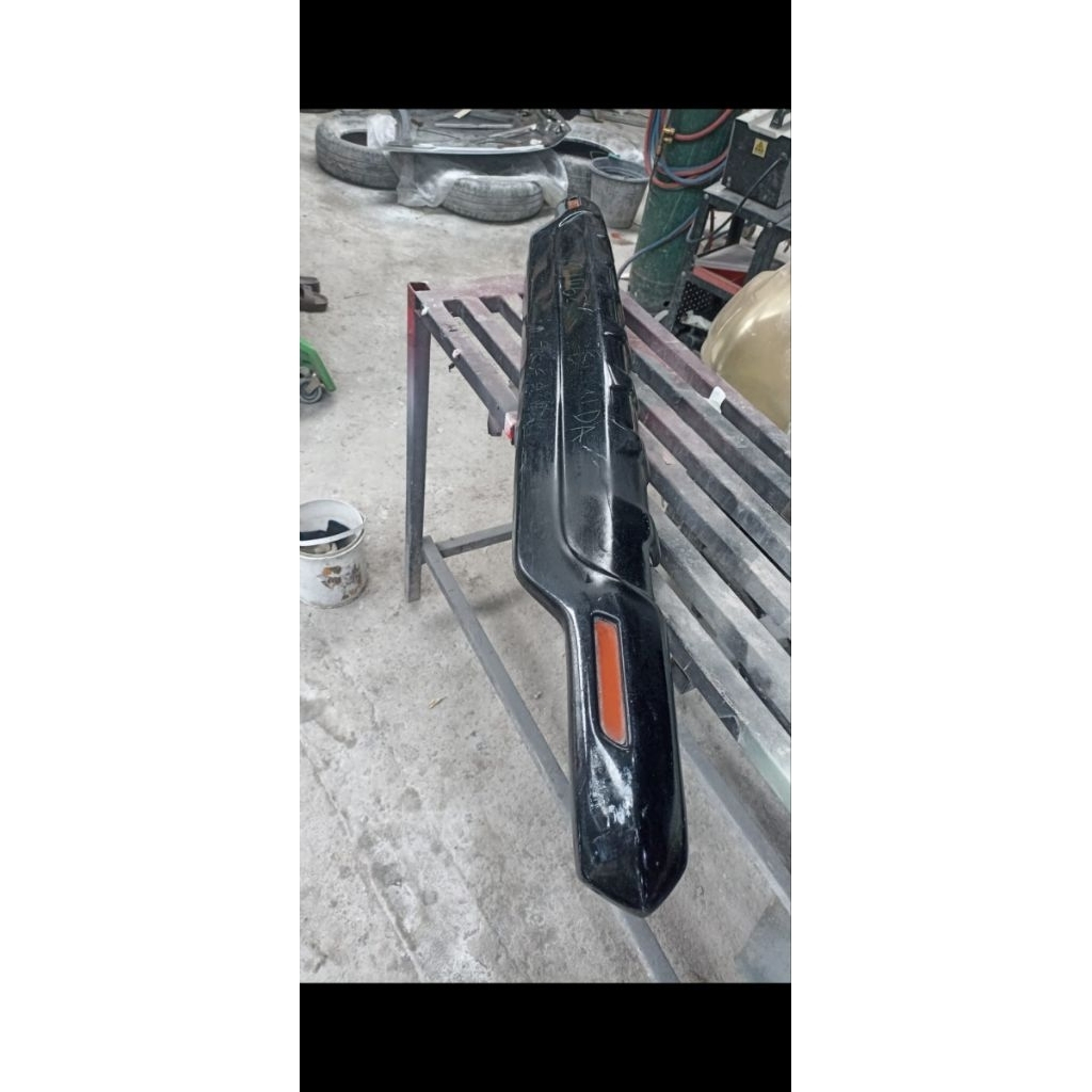 tanduk belakang Avanza 2010