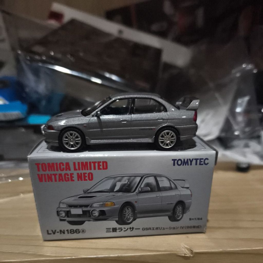 Diecast Tomica Limited Vintage Mitsubishi Lancer Evolution IV LV N186A Silver evo 4 TLVN TLV