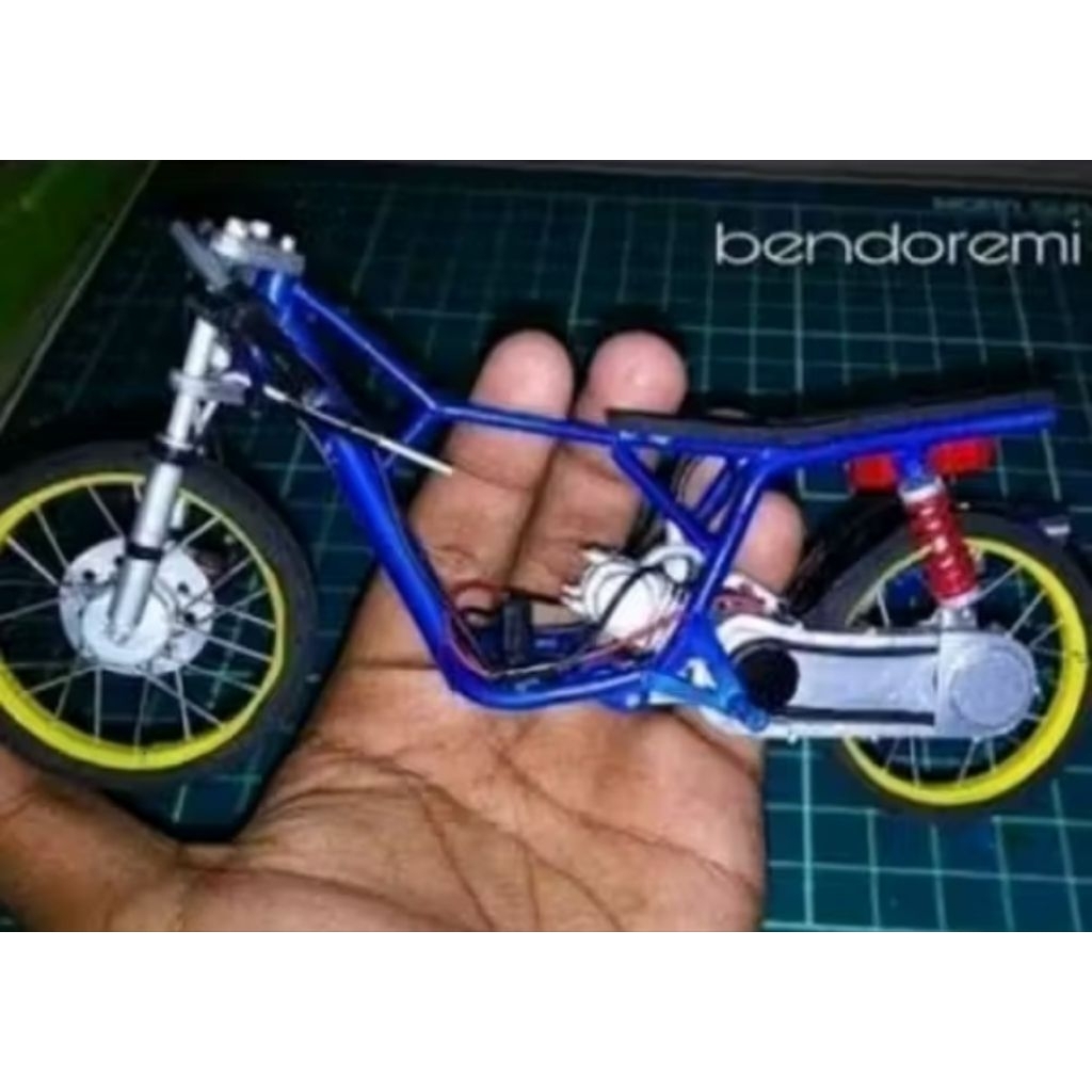 diecast miniatur motor drag honda vario techno 110 model thailand
