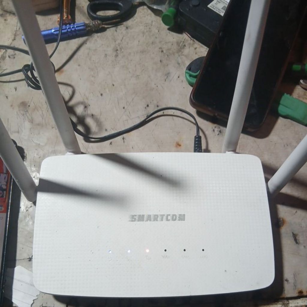 SMARTCOM SM286 WIFI Wireless Router 4G LTE