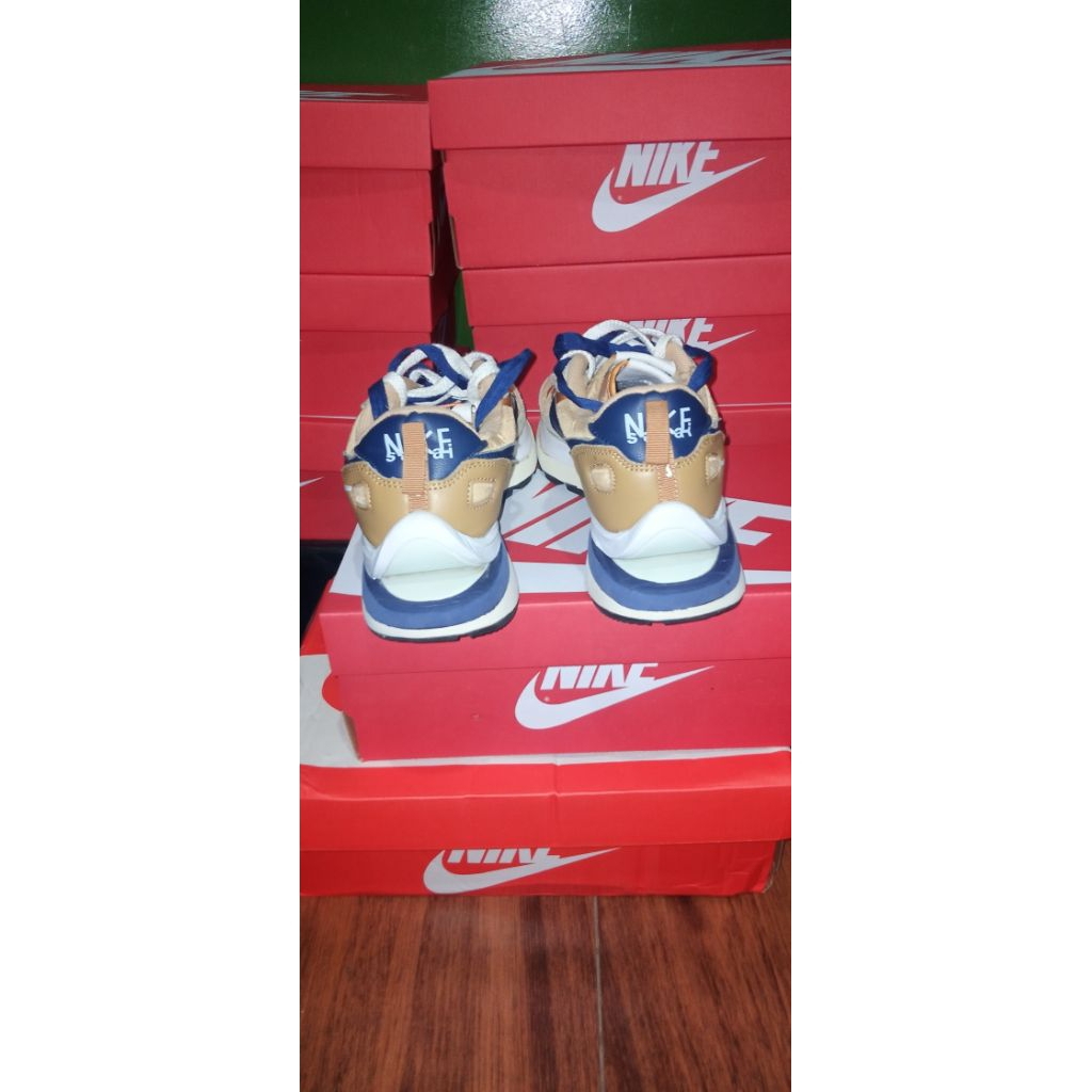 Nike VaporWaffle x Sacai size 42