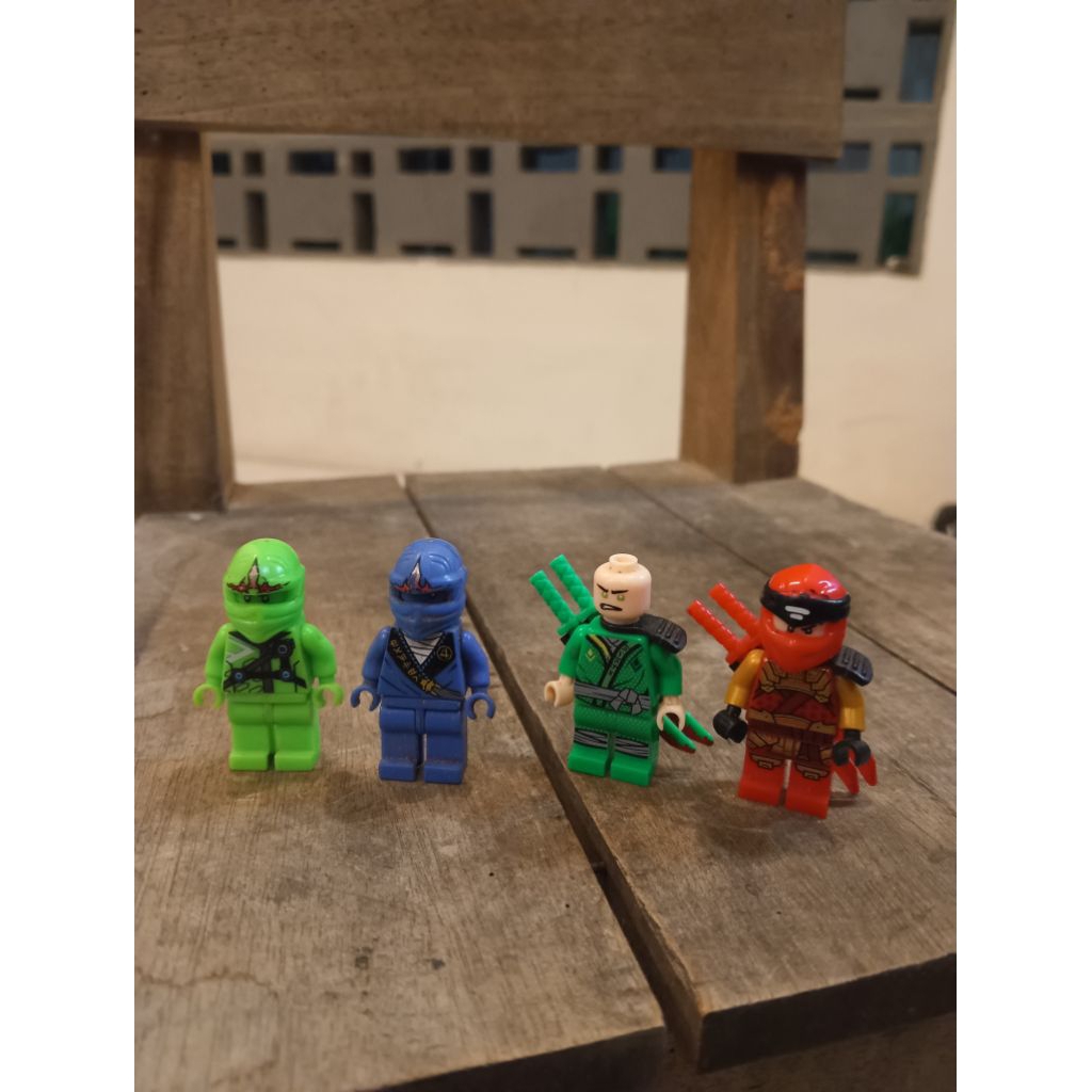 1 Set Lego Ninjago (Bekas)