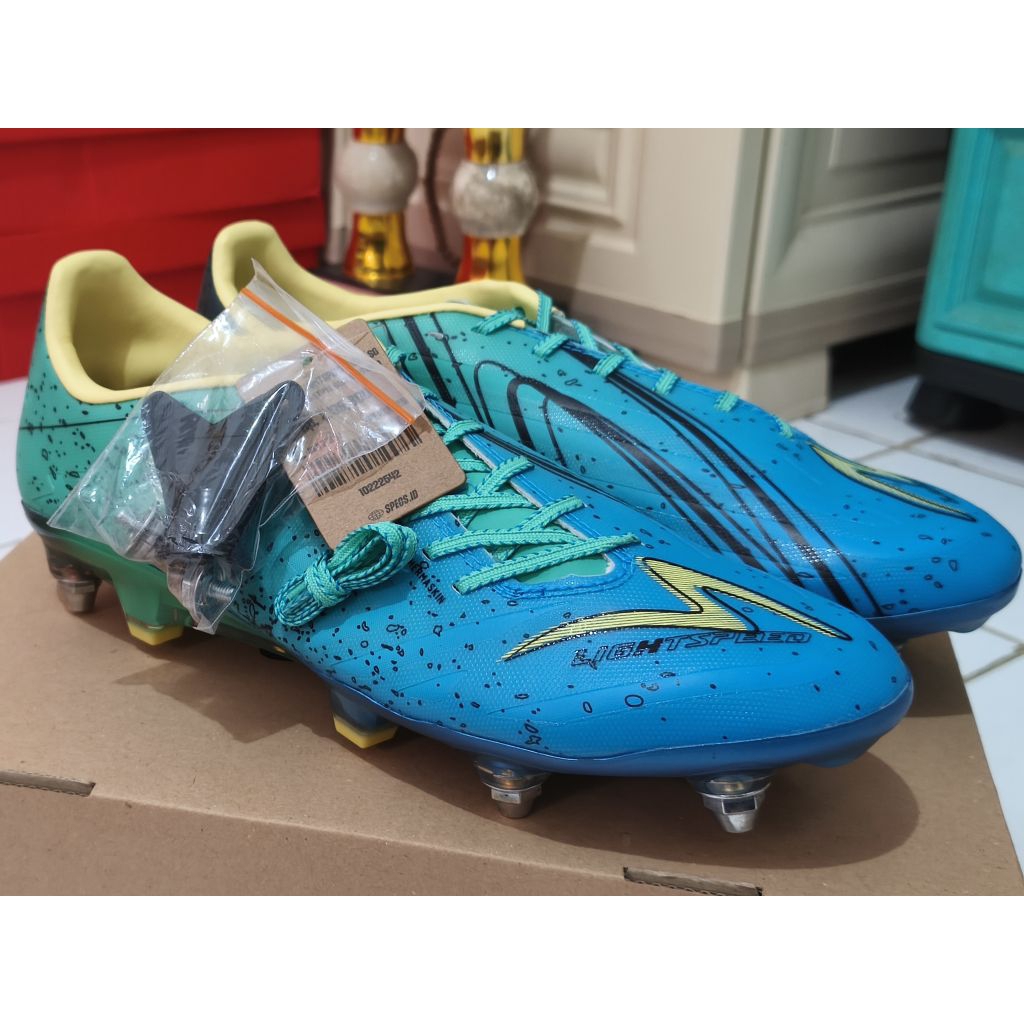 [Last Stok] [MURAH] Specs Accelerator Lightspeed 4 Elite SG Aqua Green SPE102225 size 42
