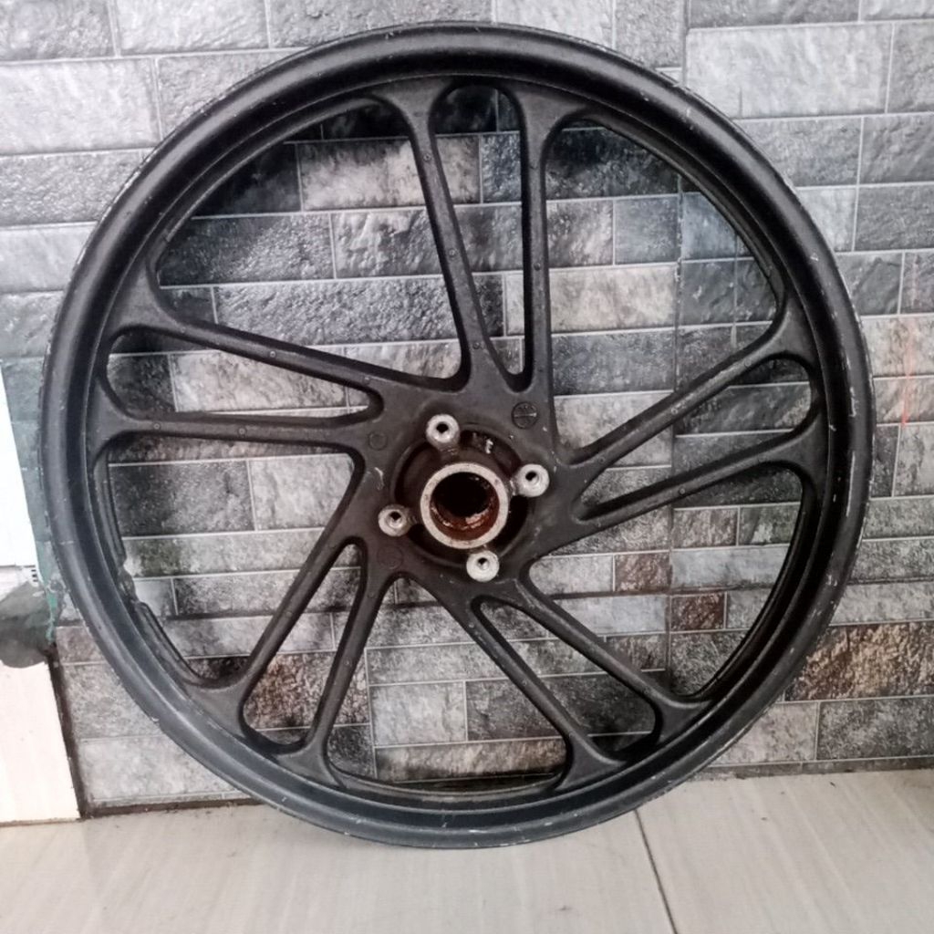 pelek velg depan Honda CS1 PNP Revo absolut Revo ramping Revo fi Blade karisma Supra x 125 original 
