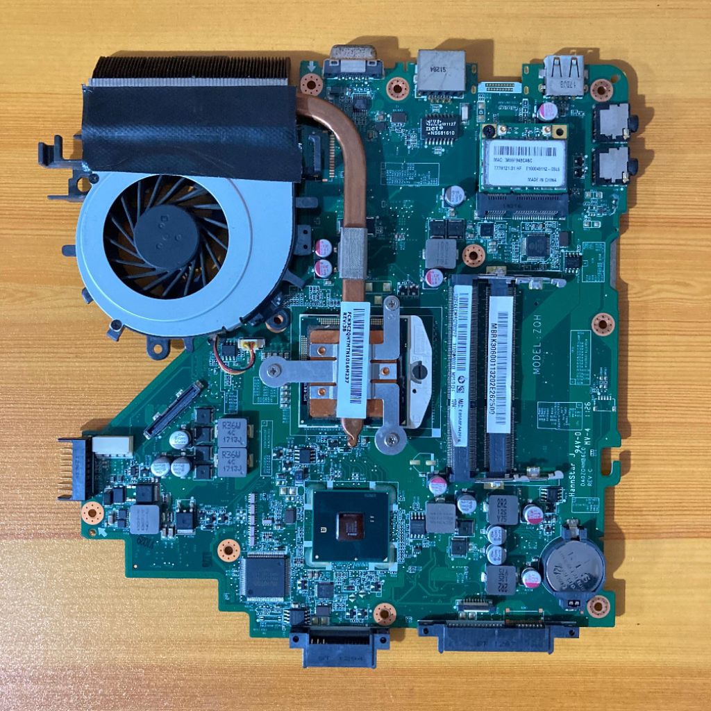 Motherboard acer aspire 4739 no display