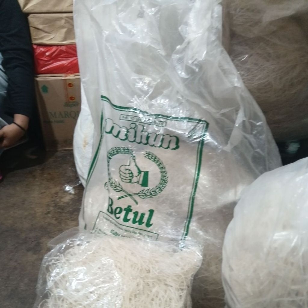 Bihun miehun cap betul/Jempol betul khas medan.