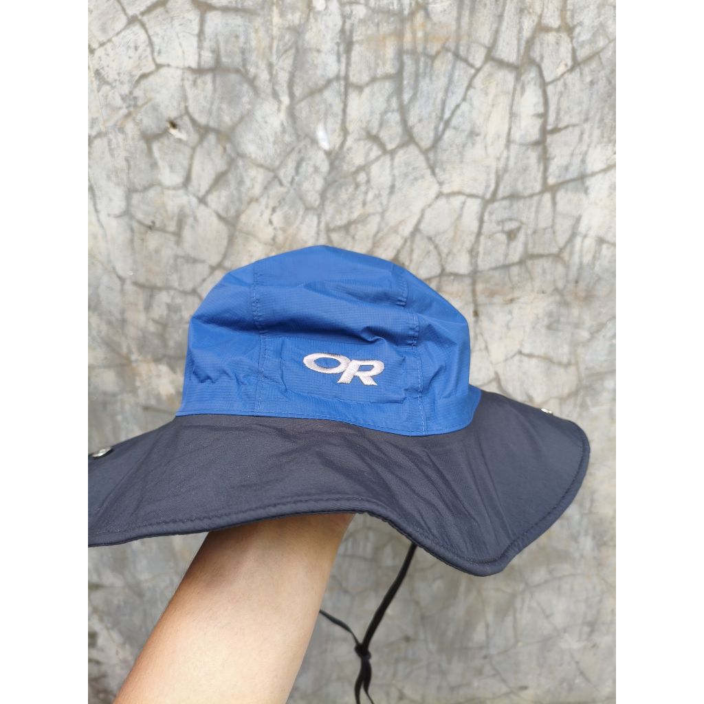 Topi Rimba Outdoor Research Goretex