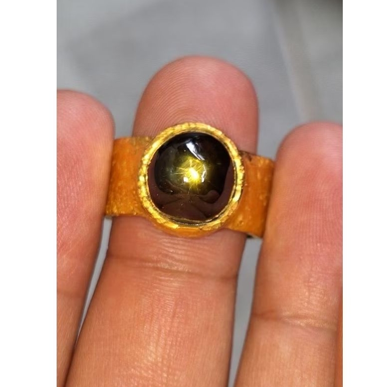 Bangsing kresnadana / Black sapphire star