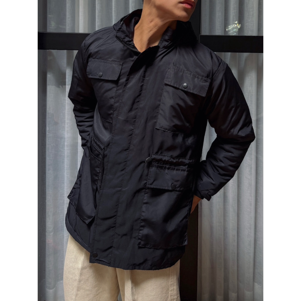 jaket parka hitam outdoor adventure gorpcore