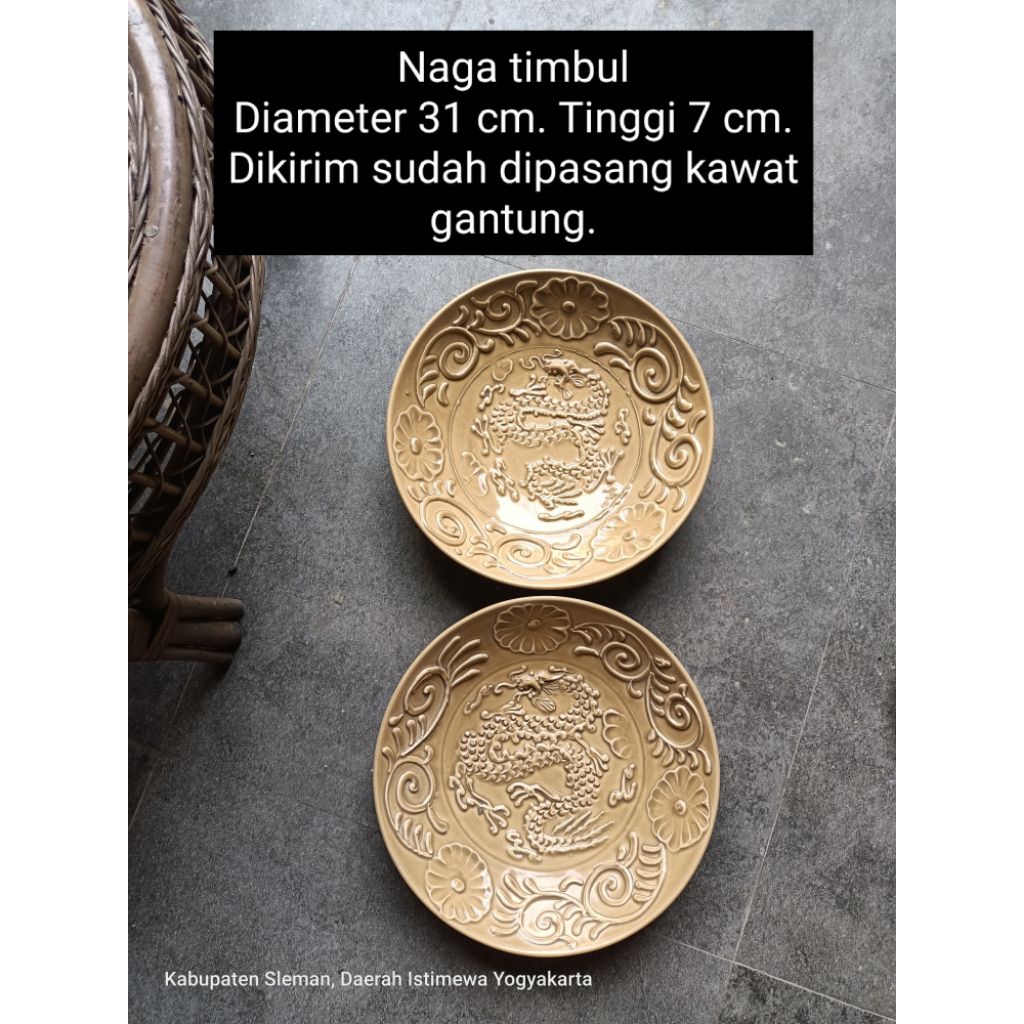 Diameter 31 cm an 2 buah piring keramik naga timbul warna coklat untuk dekorasi hiasan dinding