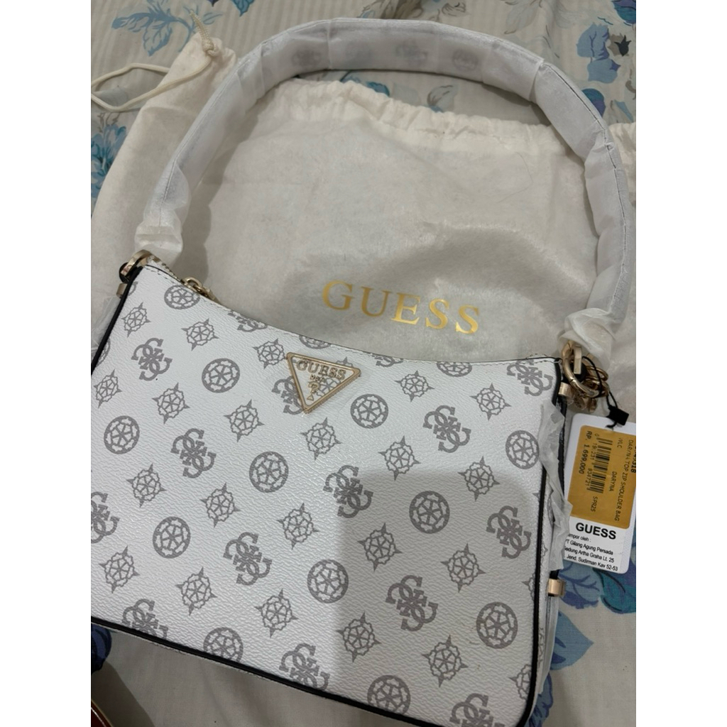 New Guess Daryna top zip Shoulder Bag Original
