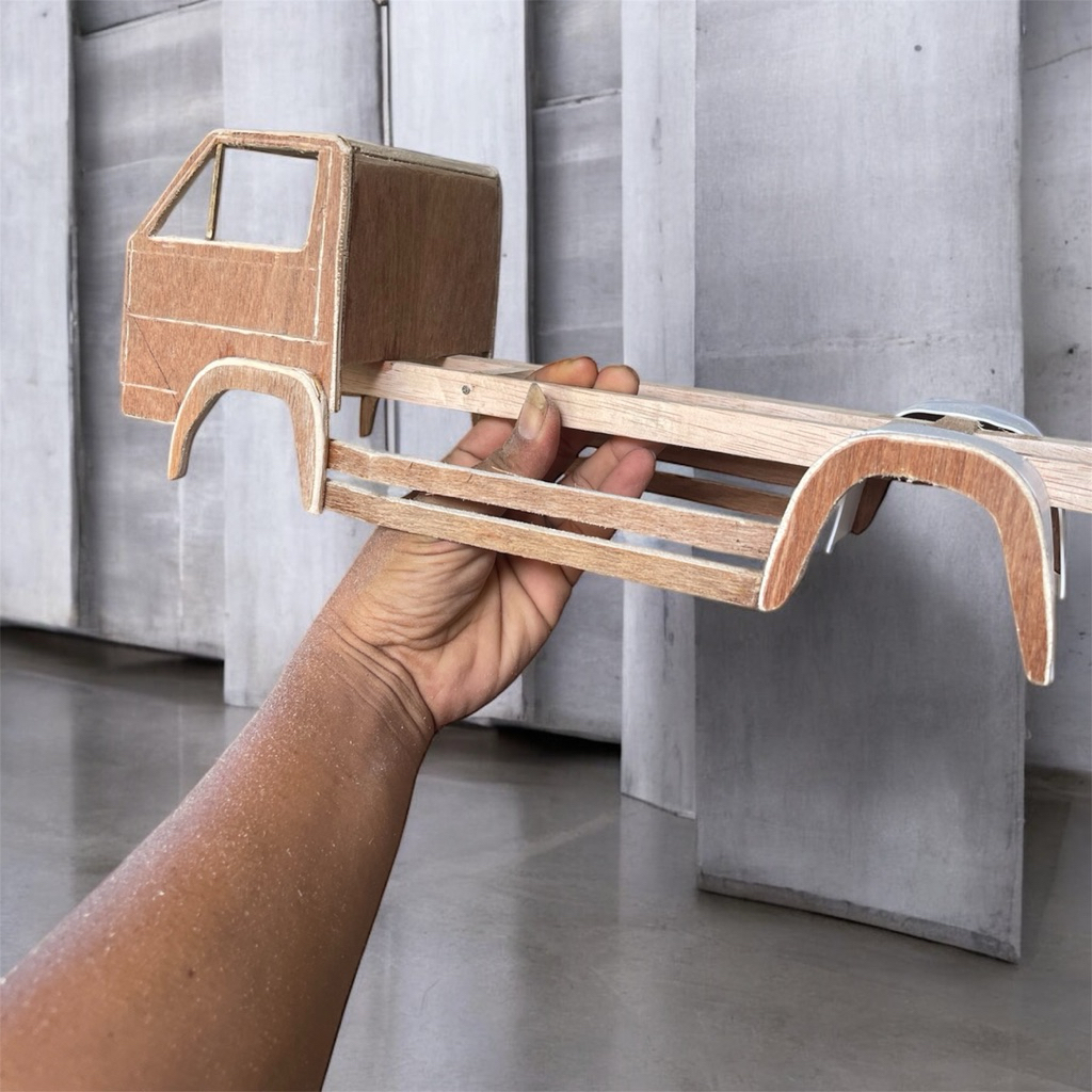 UMPLUNG miniatur (kabin,sasis,spakbor d/b)