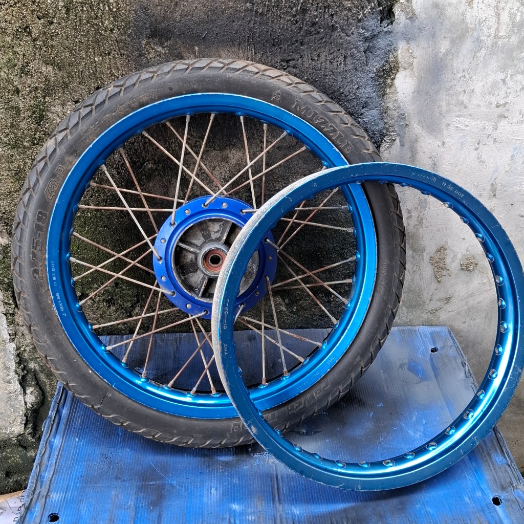 Velg almunium ring 17.185 18.215 rx king scorpio merek TMT satu set bekas sesuai foto