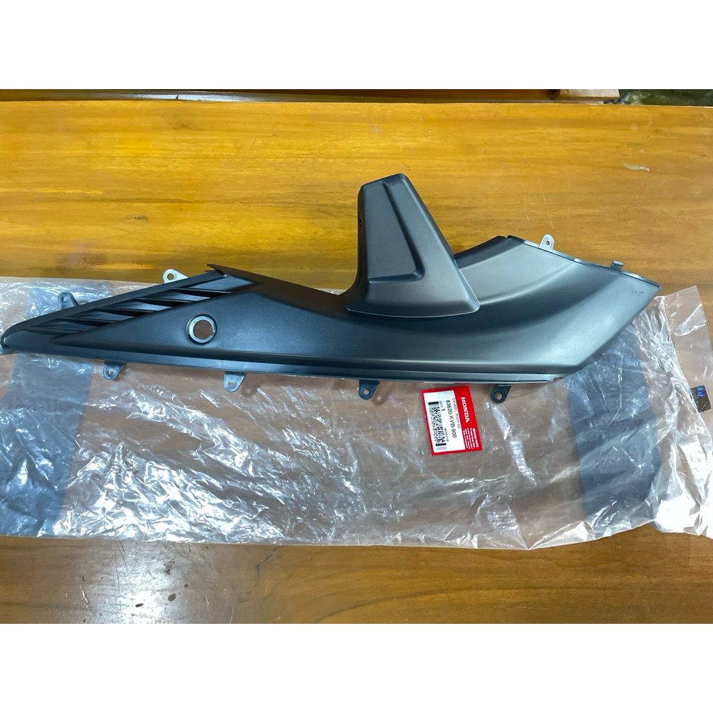 COVER SAMPING KAPER COVER SAMBUNGAN BODY BODI KASAR BELAKANG BARIO 110 KARBU CARBU KANAN R L HONDA V